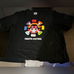 *Like New* Uniqlo x One Piece black t-shirt Sz XXS